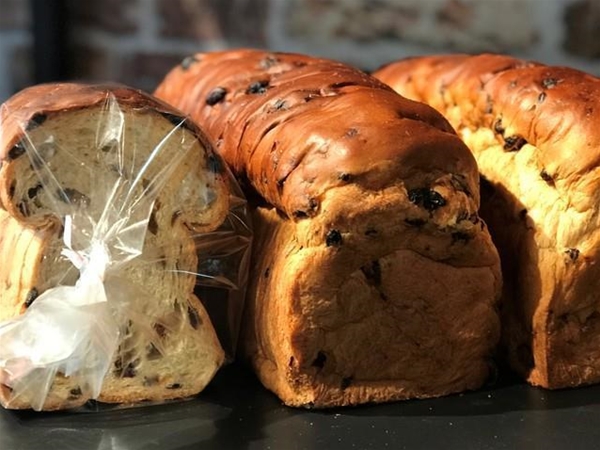 Rozijnenbrood half